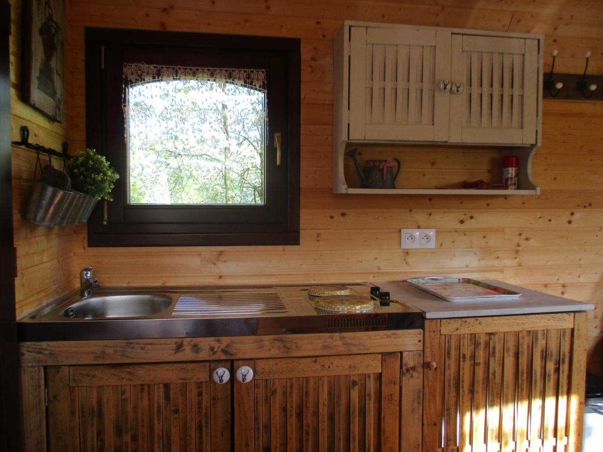 Roulotte Panoramique Du Moulin Bed & Breakfast Chatillon-sur-Marne ภายนอก รูปภาพ