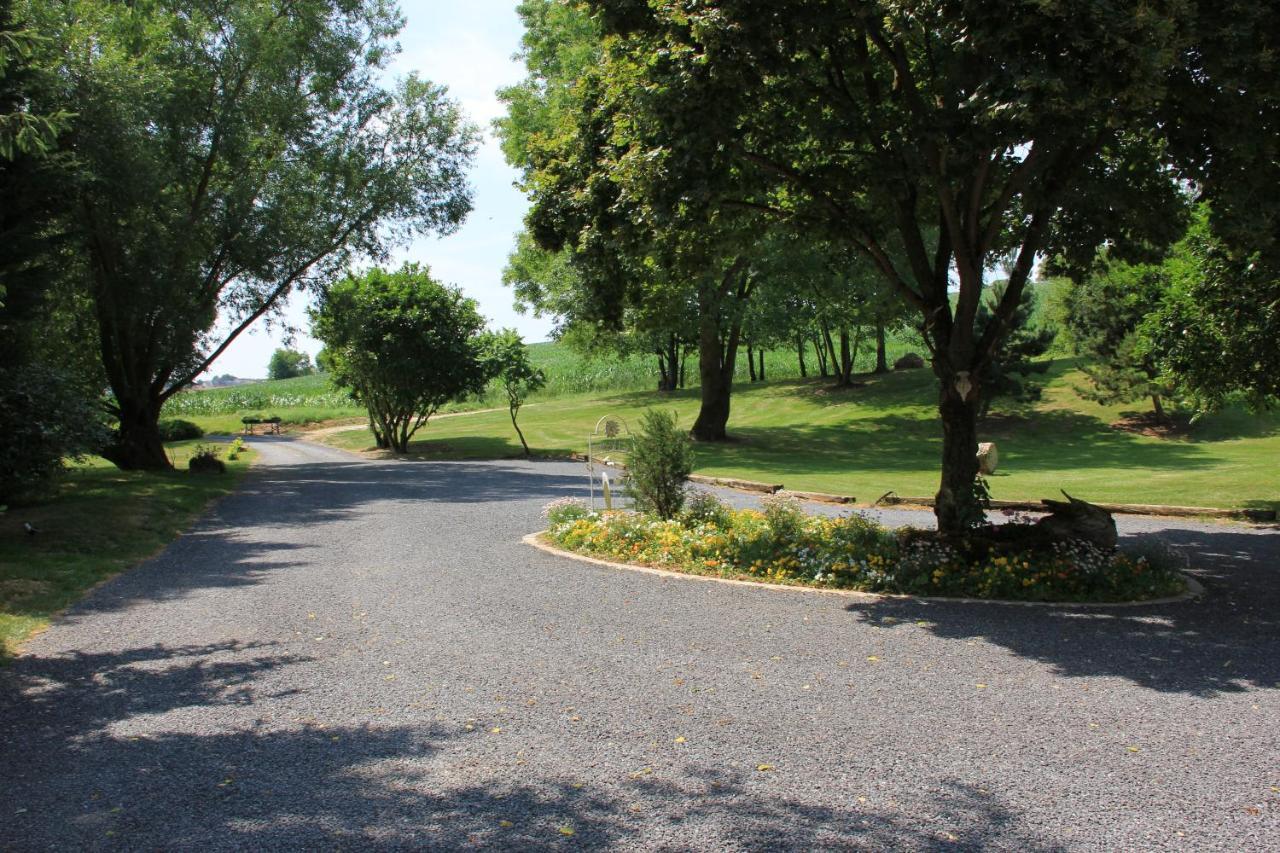 Roulotte Panoramique Du Moulin Bed & Breakfast Chatillon-sur-Marne ภายนอก รูปภาพ