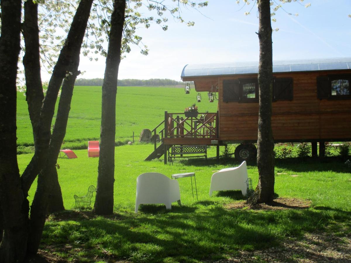 Roulotte Panoramique Du Moulin Bed & Breakfast Chatillon-sur-Marne ภายนอก รูปภาพ
